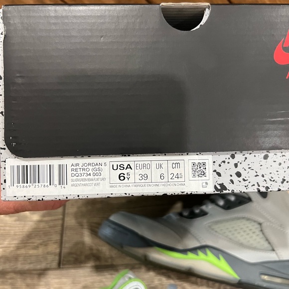 Air Jordan 5 Retro ‘Green Bean youth size 6.5 - Picture 12 of 12